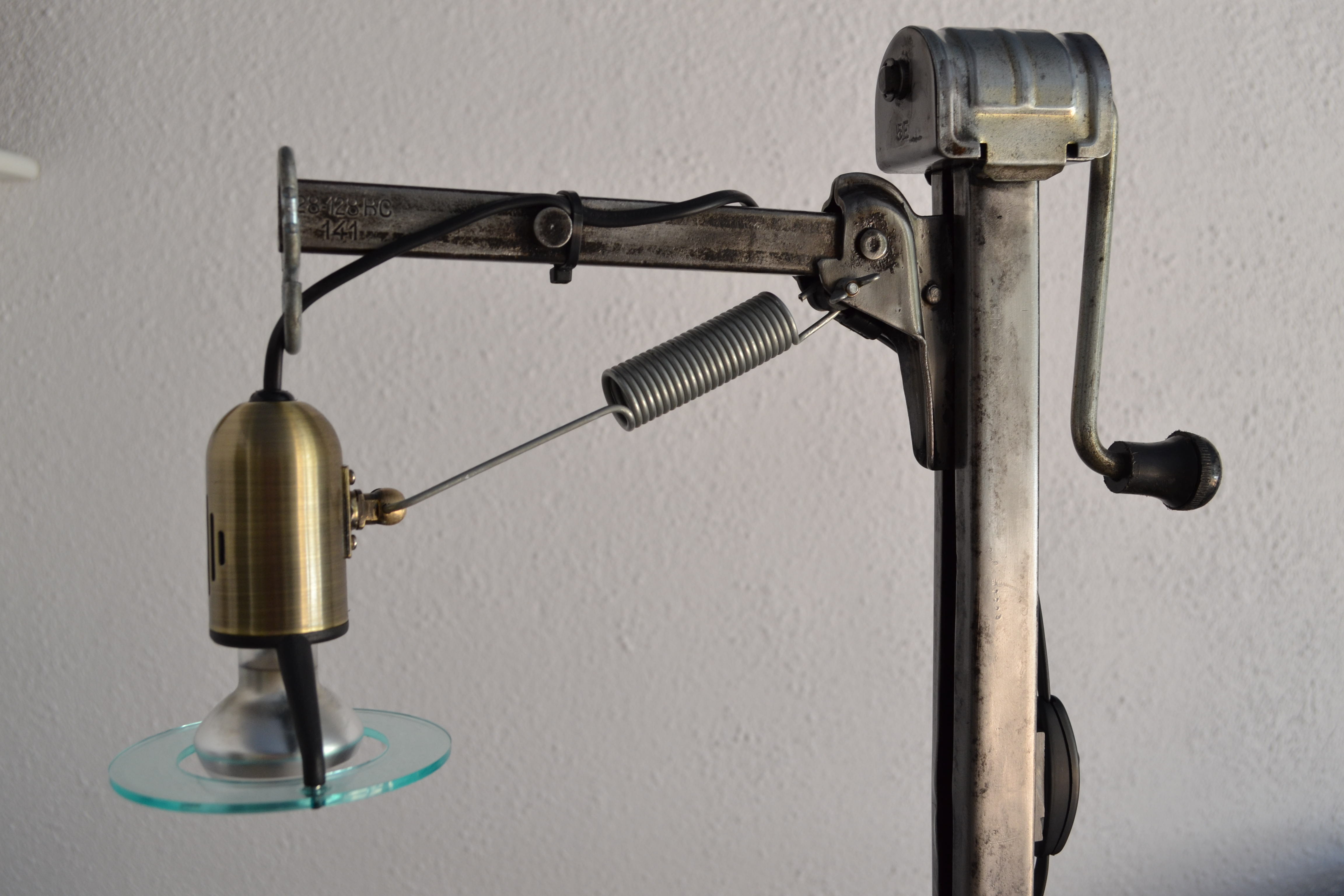 grand cric lampe ok 2.JPG